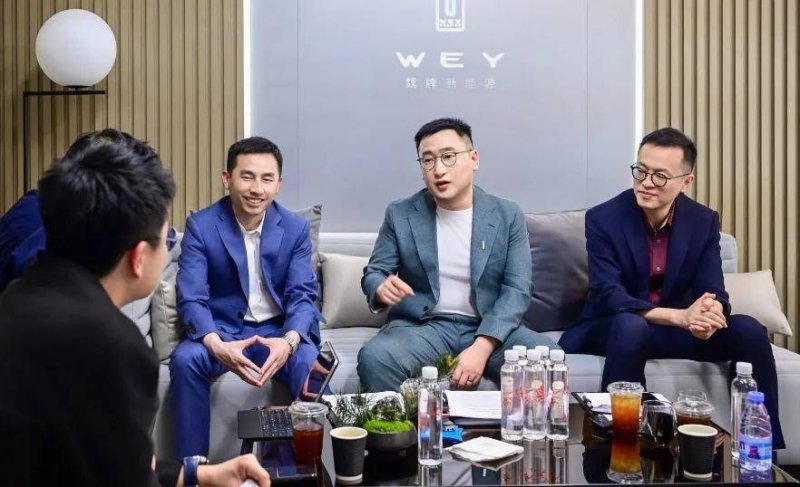 科学家观测到大质量黑洞合并事情